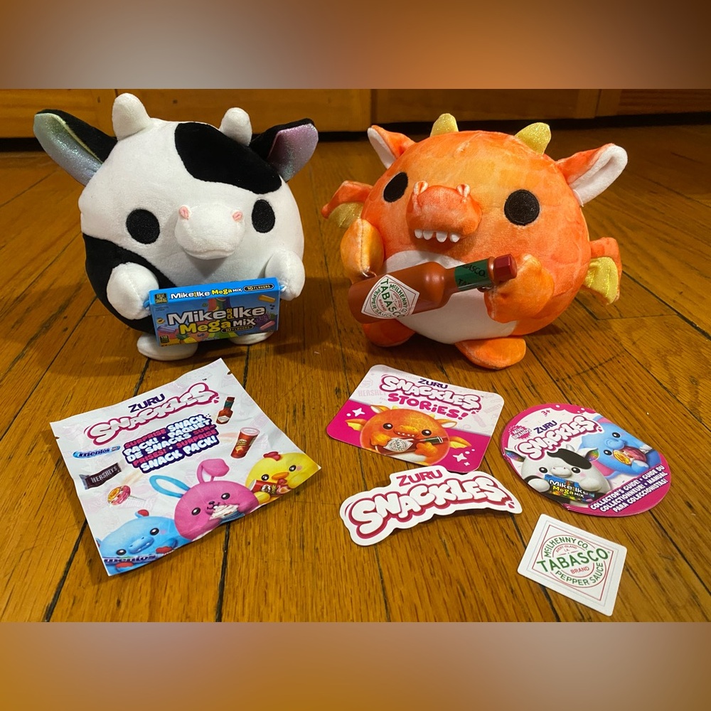 Pair of Zuru Snackles! (5 in.)